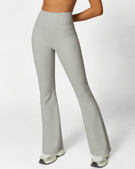 Pantalones acampanados de entrenamiento acanalados de cintura alta