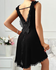 Camisón sexy de encaje con espalda en V y abertura alta
