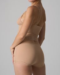 Sexy Skin-friendly Lace Trim V-neck Camisole and Boyshorts Underwear Set